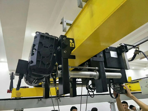 European electric hoist